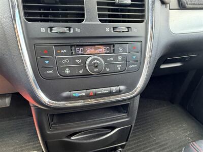 2019 Dodge Grand Caravan GT   - Photo 29 - Albuquerque, NM 87107