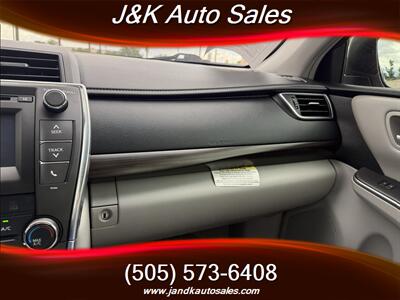 2015 Toyota Camry LE   - Photo 32 - Albuquerque, NM 87107