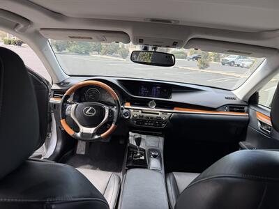 2014 Lexus ES300h   - Photo 21 - Orange, CA 92867