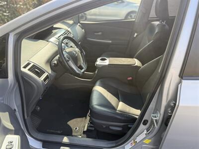 2014 Toyota Prius v Two   - Photo 14 - Orange, CA 92867