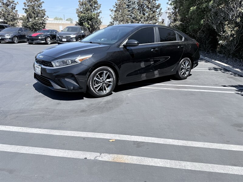 2022 Kia Forte LXS - Photo 6 - Orange, CA 92867