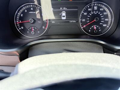 2022 Kia Forte LXS - Photo 13 - Orange, CA 92867