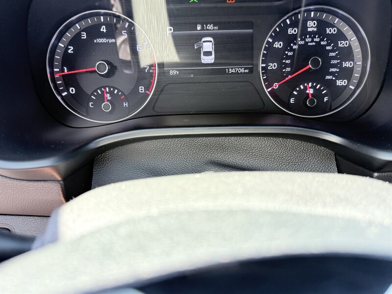 2022 Kia Forte LXS - Photo 14 - Orange, CA 92867