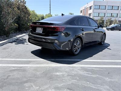 2022 Kia Forte LXS - Photo 9 - Orange, CA 92867