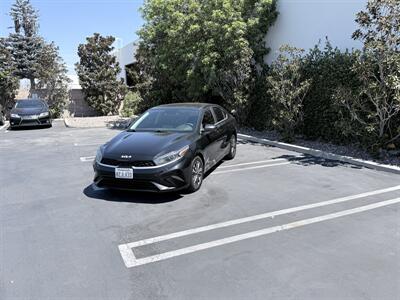 2022 Kia Forte LXS - Photo 2 - Orange, CA 92867