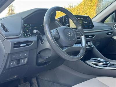 2020 Hyundai SONATA Hybrid Limited   - Photo 22 - Orange, CA 92867