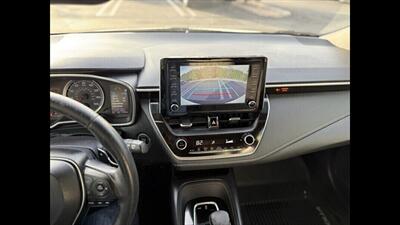 2019 Toyota Corolla Hatchback SE  Hatchback - Photo 15 - Orange, CA 92867