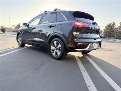 2018 Kia Niro LX   - Photo 9 - Orange, CA 92867