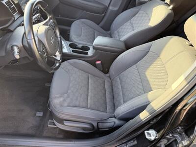 2018 Kia Niro LX   - Photo 11 - Orange, CA 92867