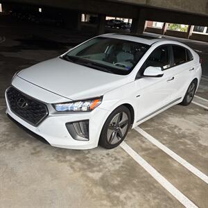 2020 Hyundai IONIQ Hybrid Limited - Photo 13 - Orange, CA 92867