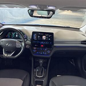 2020 Hyundai IONIQ Hybrid Limited - Photo 24 - Orange, CA 92867
