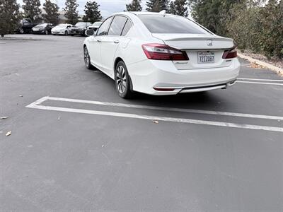 2017 Honda Accord Hybrid EX-L - Photo 10 - Orange, CA 92867