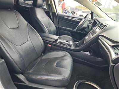 2019 Ford Fusion Hybrid Titanium   - Photo 11 - Orange, CA 92867