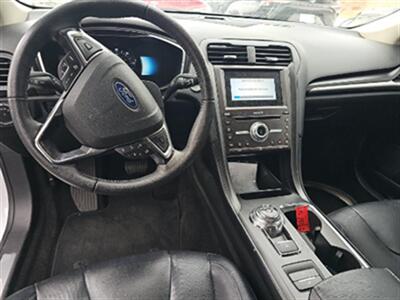 2019 Ford Fusion Hybrid Titanium   - Photo 9 - Orange, CA 92867