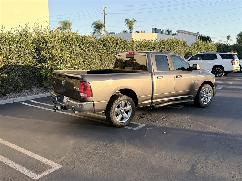 2017 RAM 1500 Big Horn V8 4x4 Crew Cab - Photo 11 - Orange, CA 92867