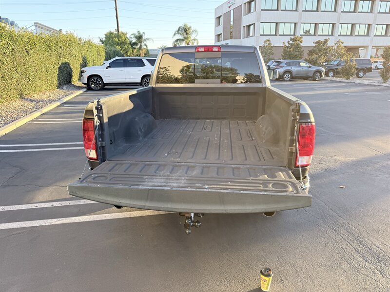 2017 RAM 1500 Big Horn V8 4x4 Crew Cab - Photo 17 - Orange, CA 92867