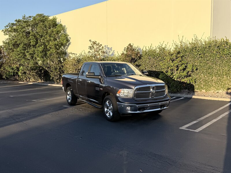 2017 RAM 1500 Big Horn V8 4x4 Crew Cab - Photo 9 - Orange, CA 92867