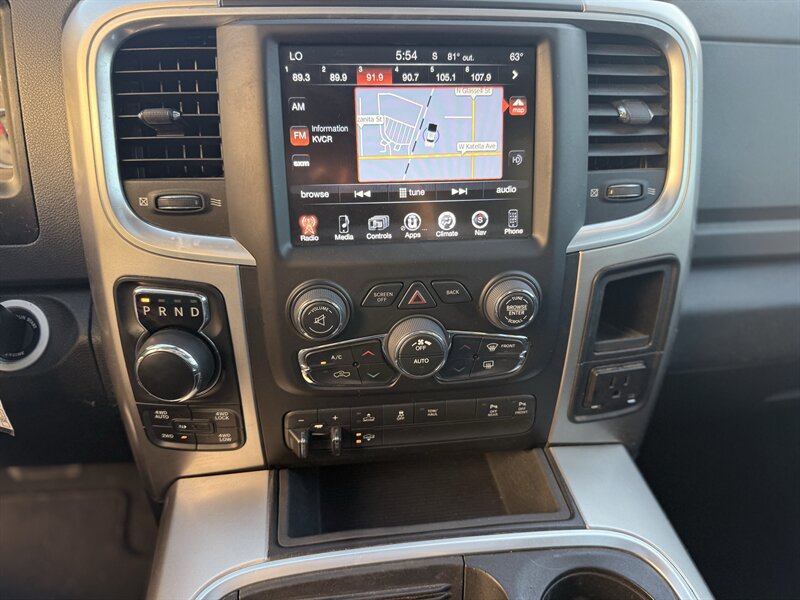 2017 RAM 1500 Big Horn V8 4x4 Crew Cab - Photo 26 - Orange, CA 92867