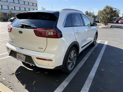 2017 Kia Niro Touring   - Photo 12 - Orange, CA 92867