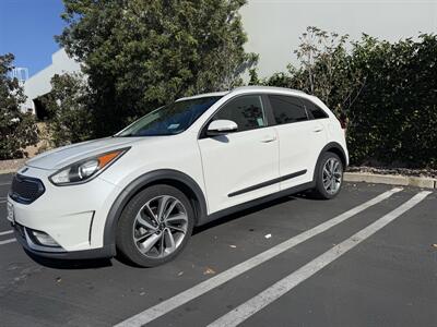2017 Kia Niro Touring   - Photo 3 - Orange, CA 92867
