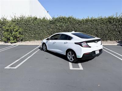 2017 Chevrolet Volt 2LT Plug-in Hybrid - Photo 9 - Orange, CA 92867