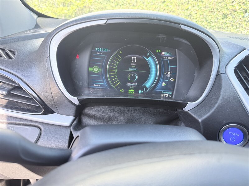 2017 Chevrolet Volt 2LT Plug-in Hybrid - Photo 21 - Orange, CA 92867