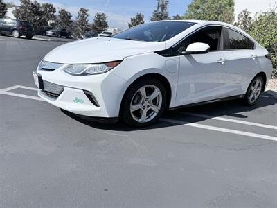 2017 Chevrolet Volt 2LT Plug-in Hybrid - Photo 8 - Orange, CA 92867