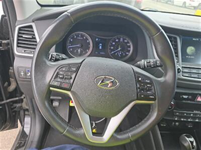 2017 Hyundai Tucson SE Plus   - Photo 12 - Orange, CA 92867