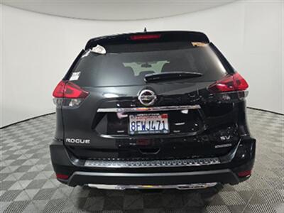 2018 Nissan Rogue Hybrid SV - Photo 5 - Orange, CA 92867