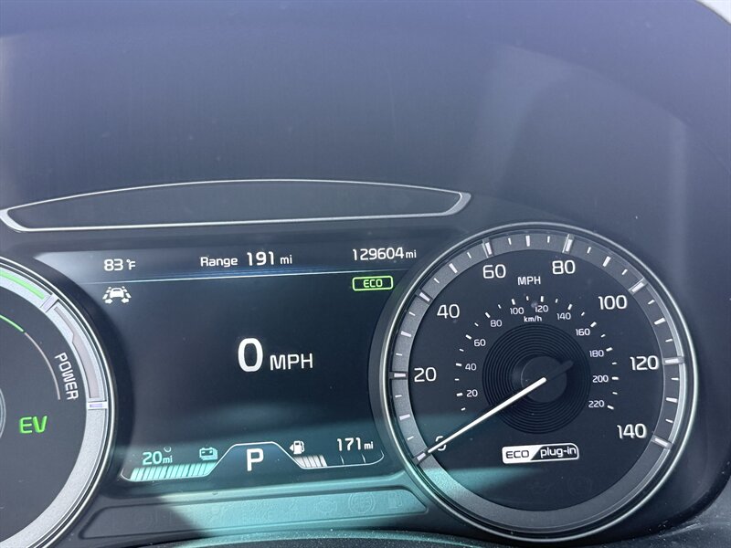 2019 Kia Niro Plug-In Hybrid EX Premium - Photo 17 - Orange, CA 92867