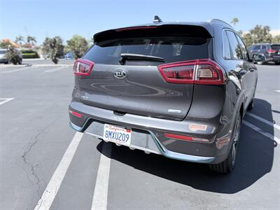 2019 Kia Niro Plug-In Hybrid EX Premium - Photo 9 - Orange, CA 92867