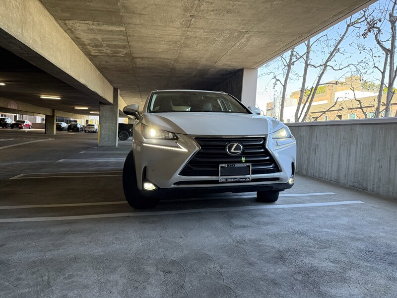 2017 Lexus NX 200t  