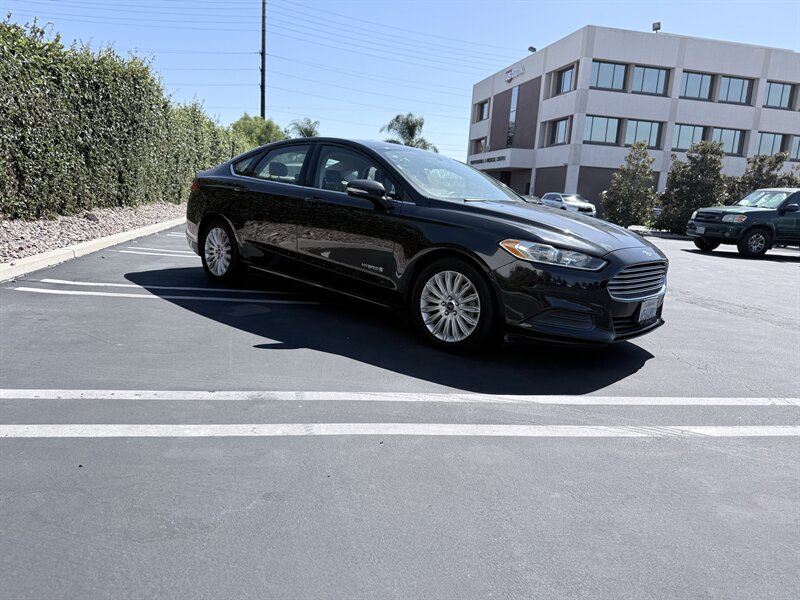 2015 Ford Fusion Hybrid SE - Photo 6 - Orange, CA 92867