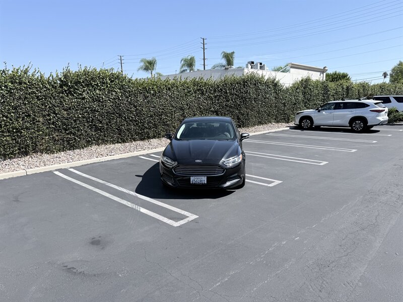 2015 Ford Fusion Hybrid SE - Photo 2 - Orange, CA 92867