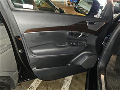 2019 Volvo XC90 T6 Momentum   - Photo 11 - Orange, CA 92867