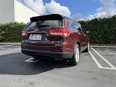 2017 Kia Sorento LX   - Photo 11 - Orange, CA 92867