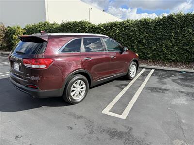 2017 Kia Sorento LX   - Photo 10 - Orange, CA 92867