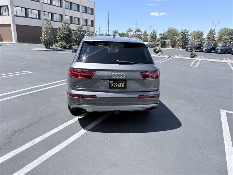 2018 Audi Q7 3.0T quattro Premium Plus - Photo 10 - Orange, CA 92867
