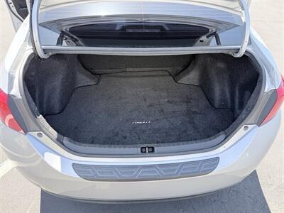 2019 Toyota Corolla SE   - Photo 17 - Orange, CA 92867