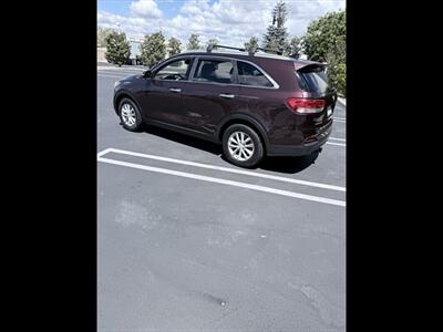 2016 Kia Sorento LX - Photo 4 - Orange, CA 92867