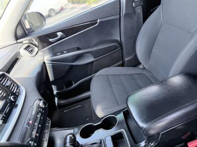 2016 Kia Sorento LX   - Photo 12 - Orange, CA 92867