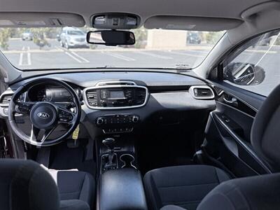 2016 Kia Sorento LX - Photo 14 - Orange, CA 92867