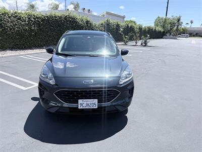 2022 Ford Escape Hybrid SE   - Photo 3 - Orange, CA 92867