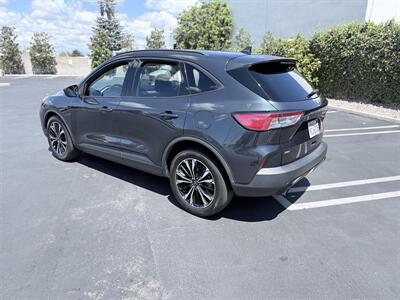 2022 Ford Escape Hybrid SE   - Photo 9 - Orange, CA 92867