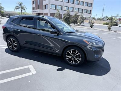 2022 Ford Escape Hybrid SE   - Photo 5 - Orange, CA 92867