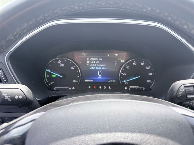 2022 Ford Escape Hybrid SE - Photo 16 - Orange, CA 92867