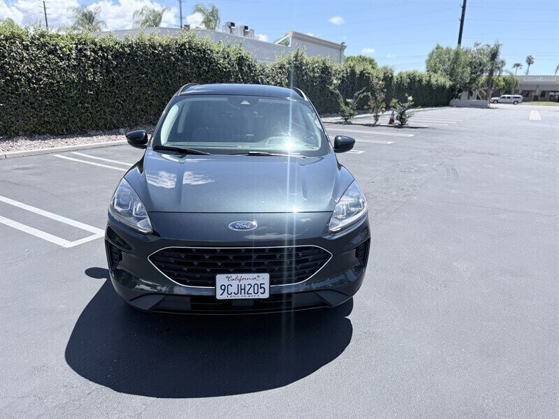2022 Ford Escape Hybrid SE - Photo 3 - Orange, CA 92867