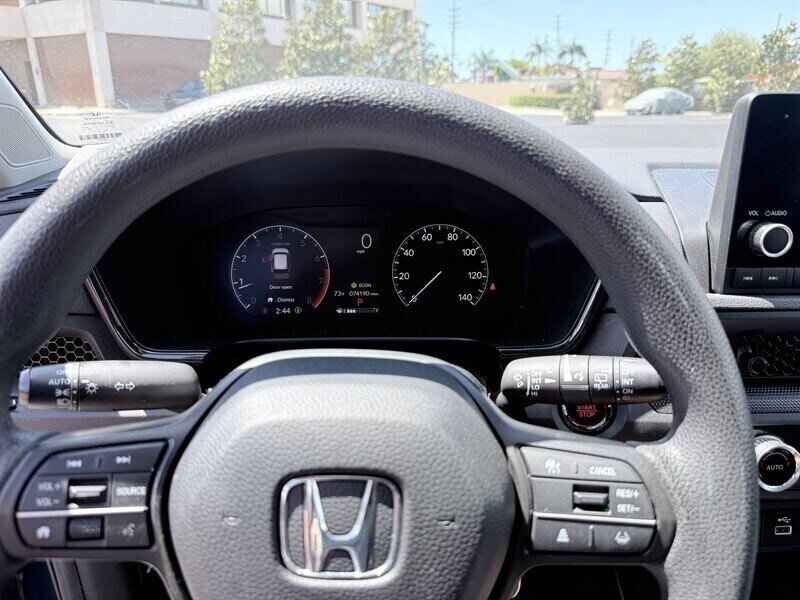 2023 Honda CR-V EX - Photo 14 - Orange, CA 92867