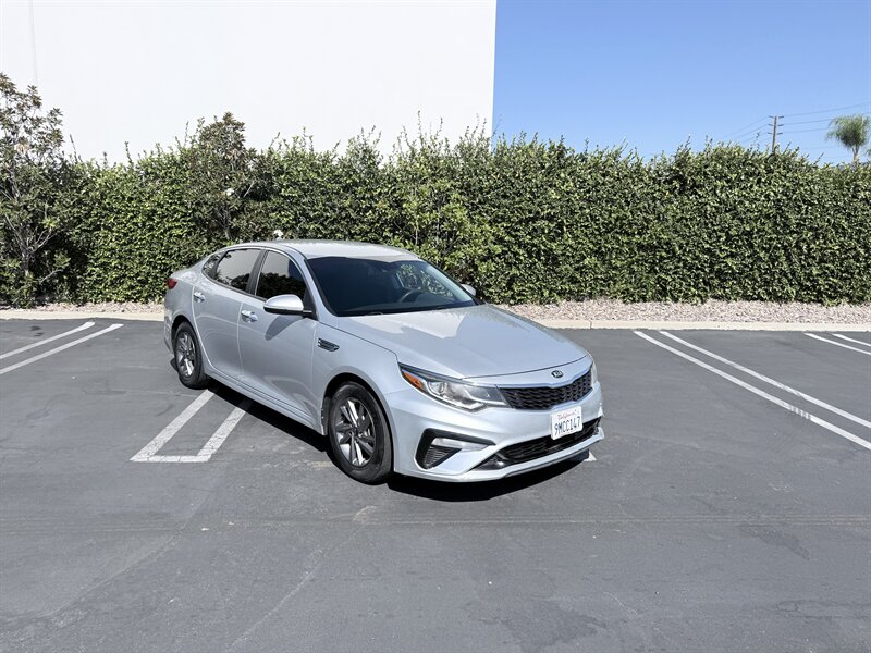 2019 Kia Optima LX - Photo 10 - Orange, CA 92867