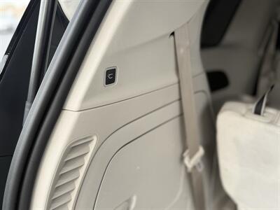 2021 Chrysler Pacifica Hybrid Touring L   - Photo 13 - Orange, CA 92867